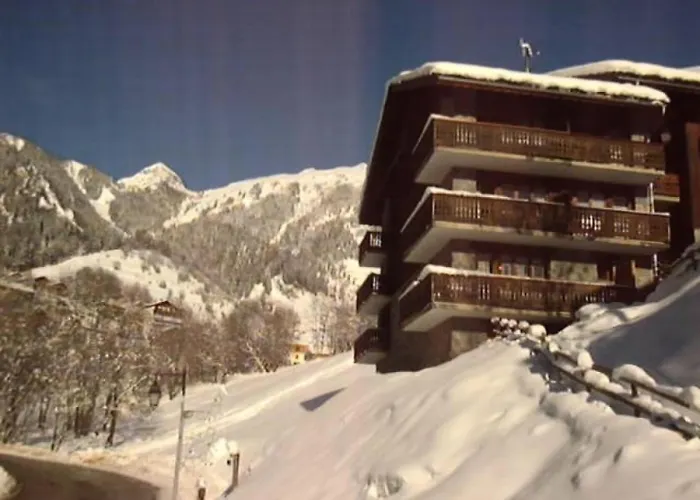 Les Clarines - 5 Pieces Pour 8 Personnes Mae-3297 *